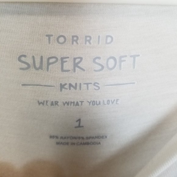Torrid Womens 1X White Super Soft Knits Crew Neck - Picture 7 of 9